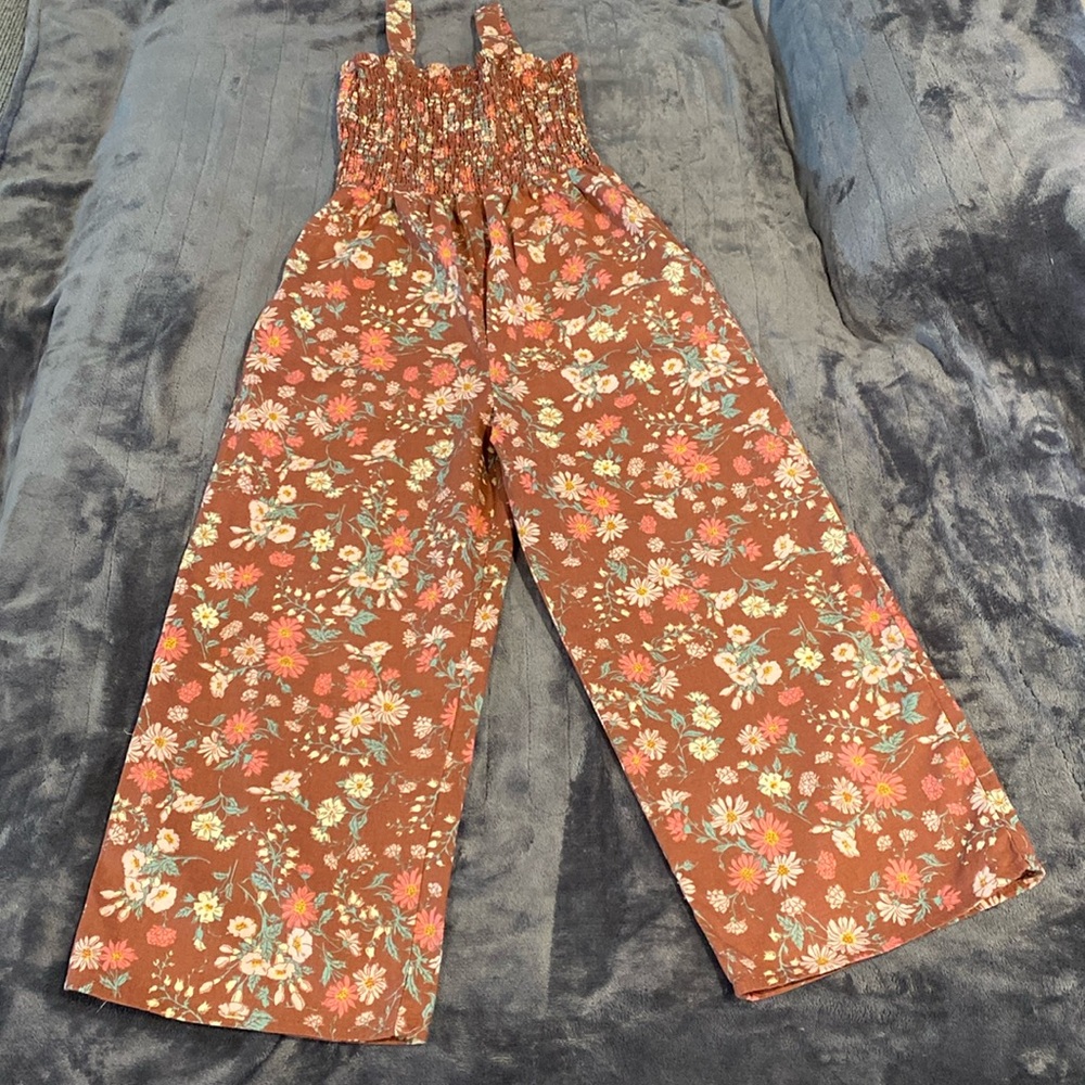 Casual Wide Leg Pants Jumpsuit w/ Floral Design🥰
